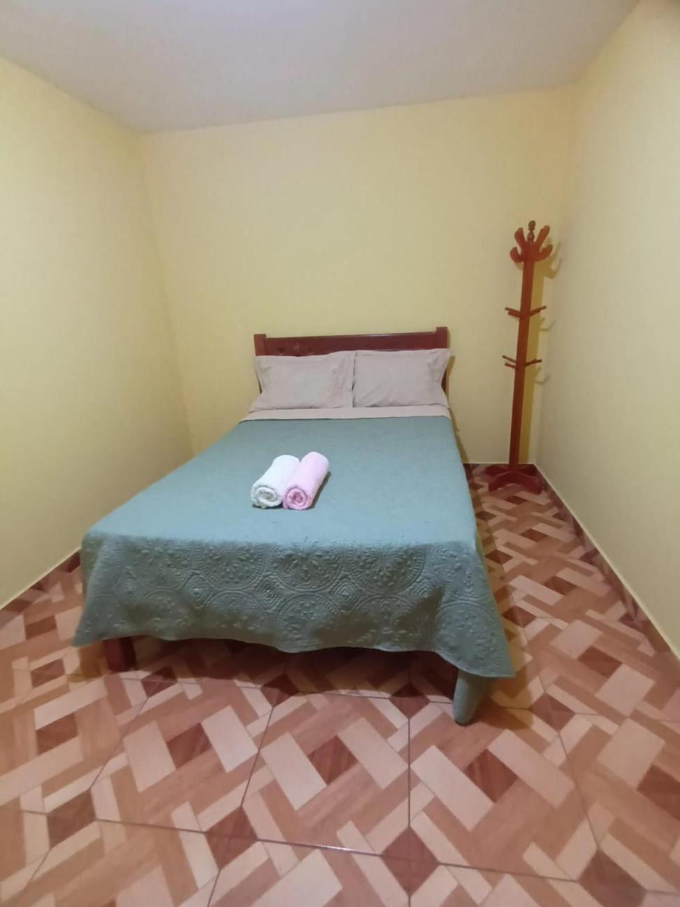Apartment Close To Airport - Free One Time Pickup - A Y J Familia
